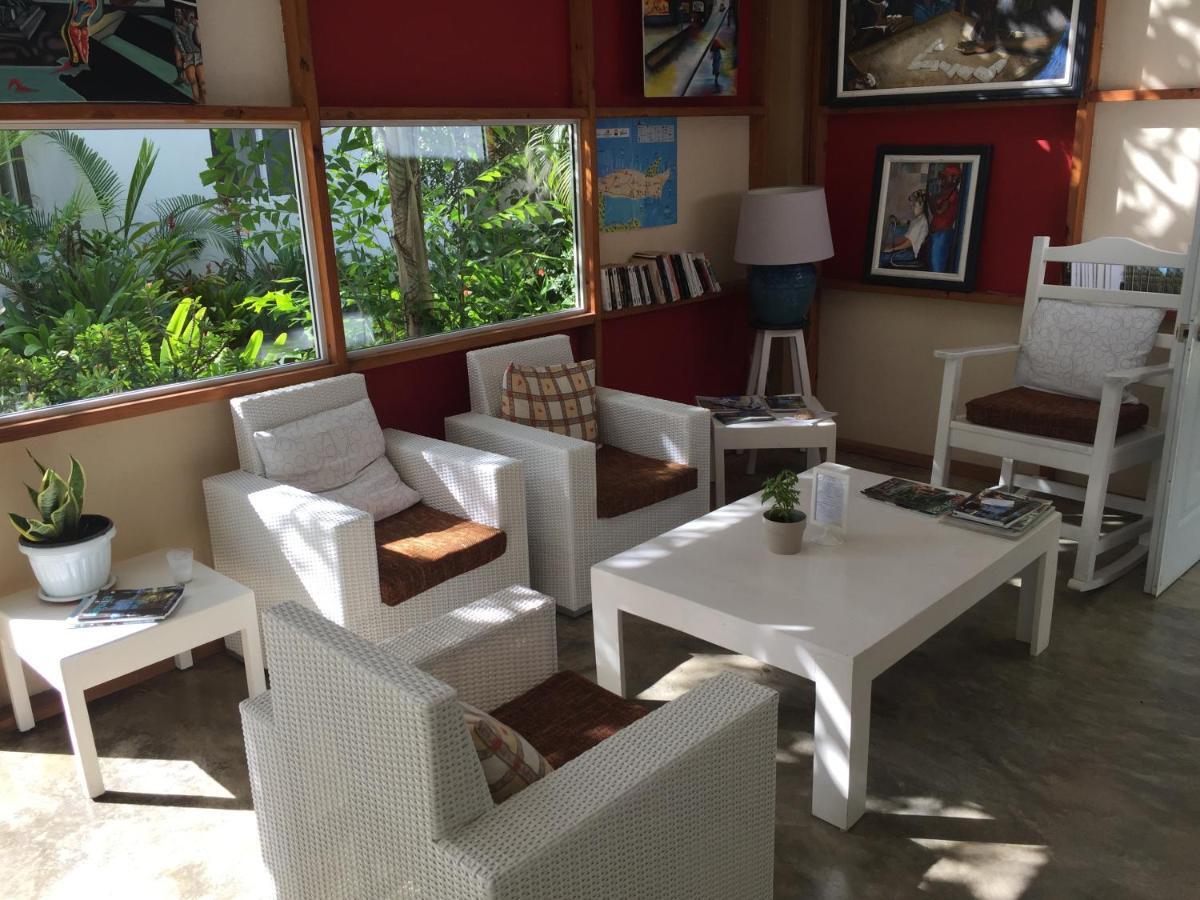 Beach Hotel Casa Nina Лас Теренас Екстериор снимка